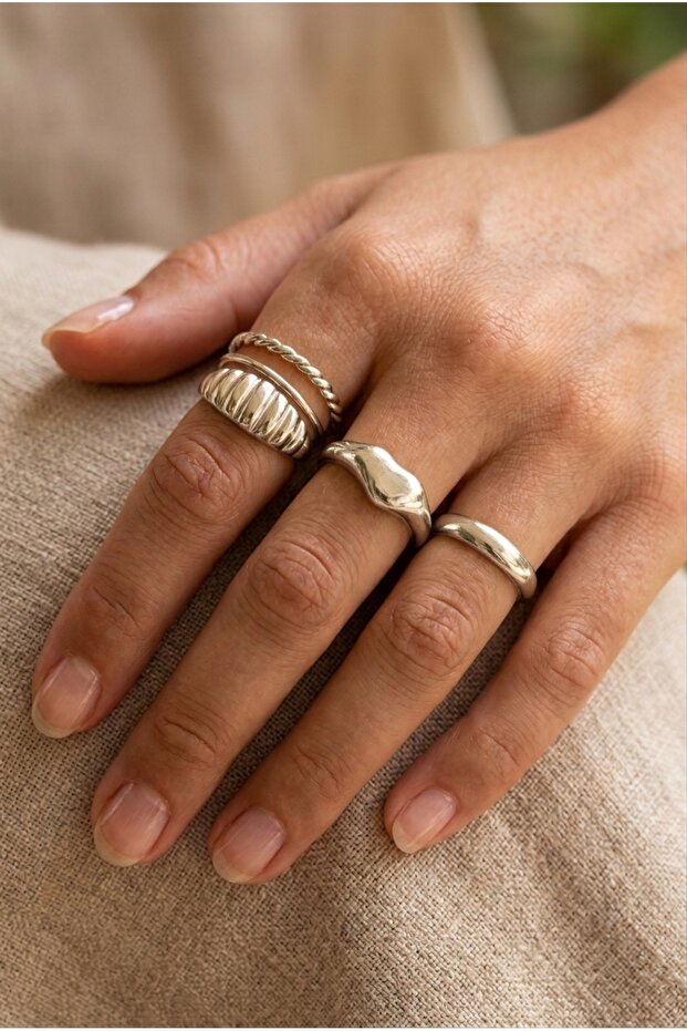 5-Piece Basic Heart Ring Set