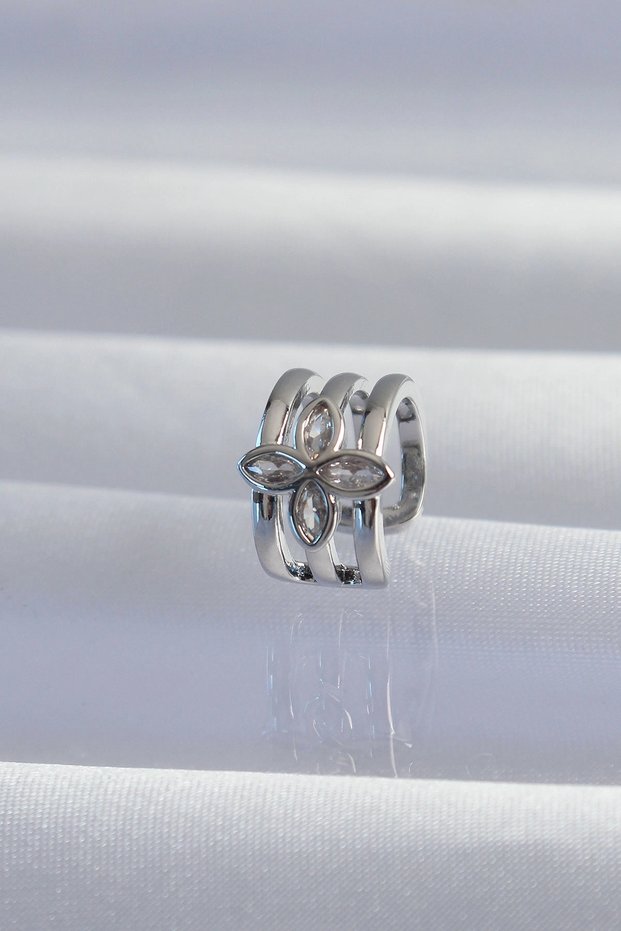 Brass Silver Color Clover Earcuff Earring Tj-Bkp9330