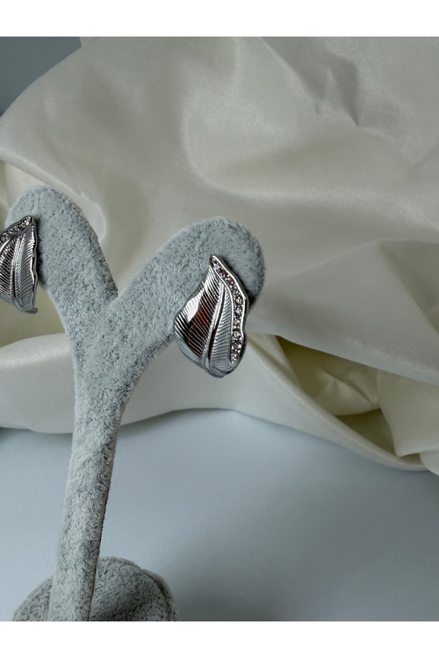 Steel Earring Leaf Model with Zircon Stone