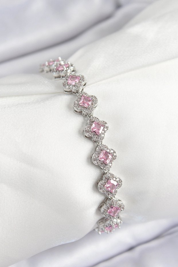 Brass Zircon Stone Pink Clover Baguette Model Silver Color Vip Series Women's Bracelet Tj-Bb7505
