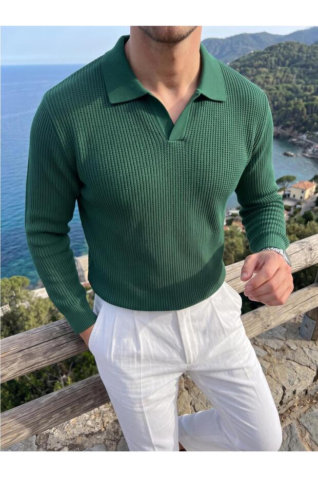 Men's Knitted Polo Collar Buttonless Sweater