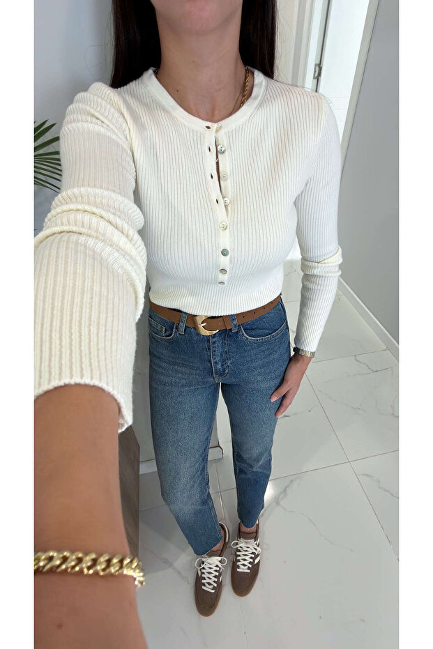 Dlvin Boles Ecru Buttoned Knitwear