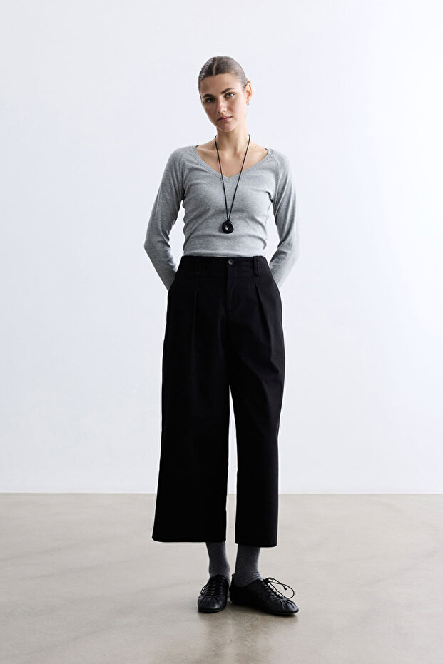 Black Double Bridged Gabardine Pants
