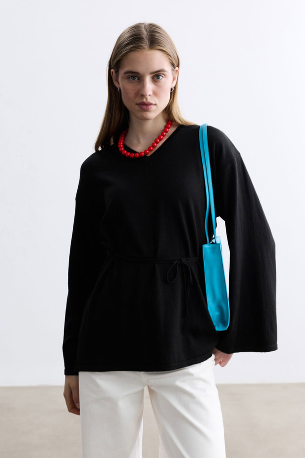 Black V-Necklace Long Sweater with Belt