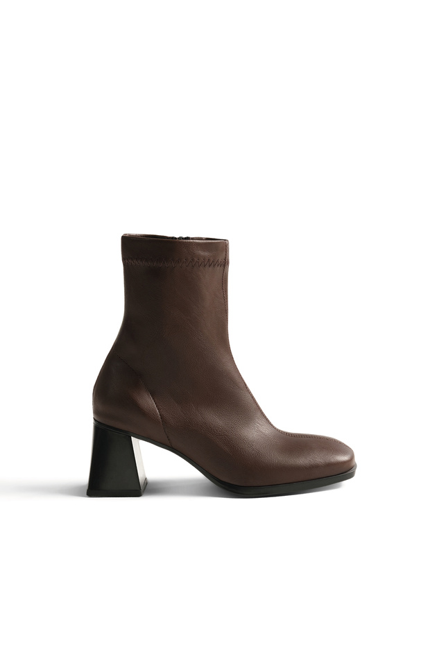 Women's Brown Comfortable Fit Soft Inner Structure Boots