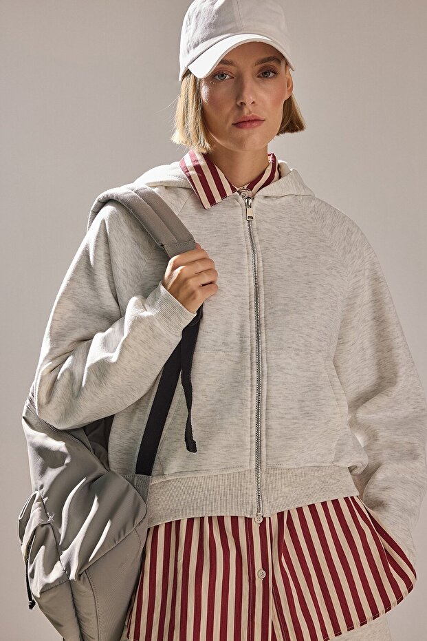 Hooded Basic Zippered Sweatshirt