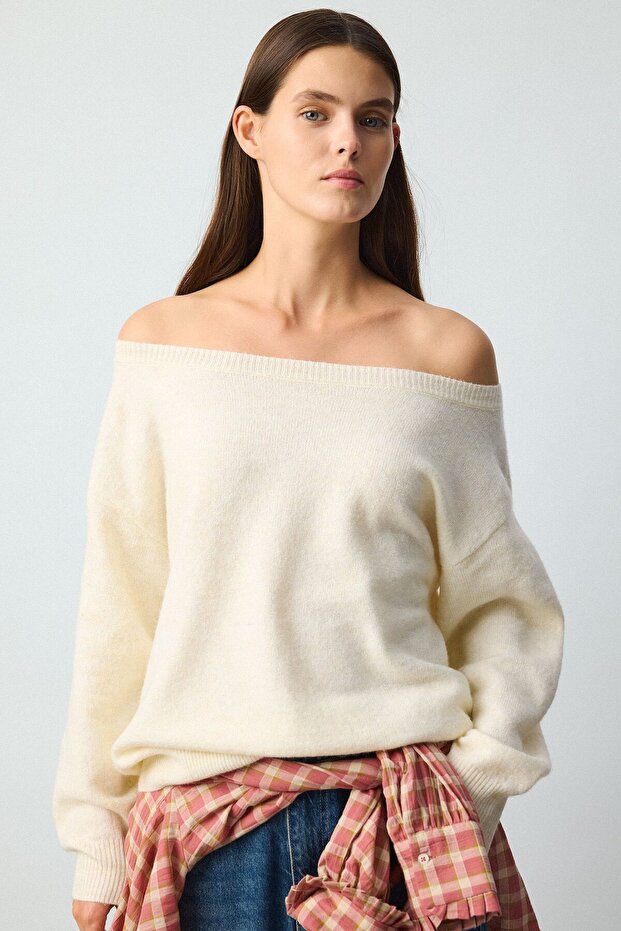 Regular Fit Drop Shoulder Boat Neck Basic Knitwear Sweater H2598Ax26Au