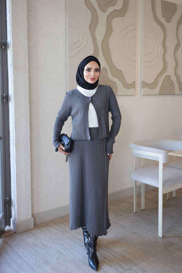 Smoked Corsman Ribbed Cardigan Skirted Knitwear 3-Piece Set