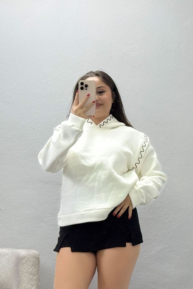Women's 3 Thread Embroidered Sweatshirt with Embroidery Detail in Ecru
