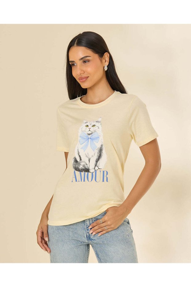 Woman Ivory Cat Graphic T-Shirt