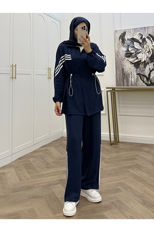 Strawberry fabric stripe detailed tracksuit set