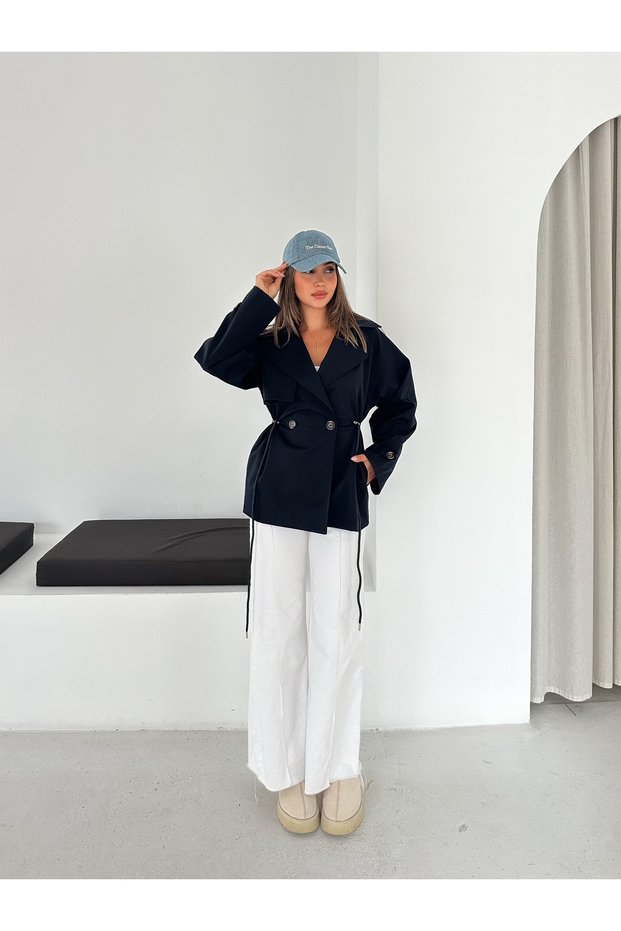 Women's Adjustable Waist Double-Breasted Collar Oversize Seasonal Short Trench Coat