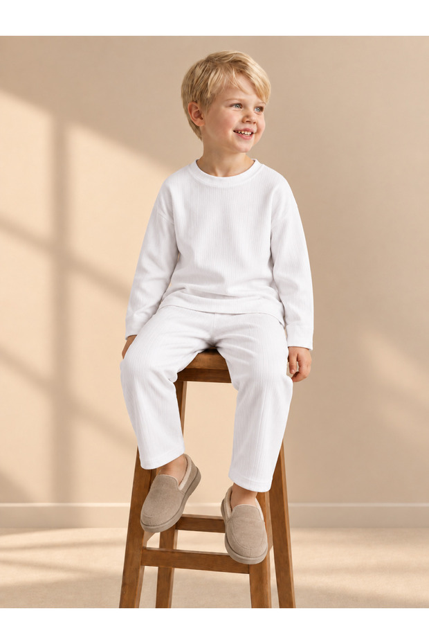 Children's Patterned Pajama Set – Long-Sleeved Soft and Comfortable Top and Bottom Pajama Set