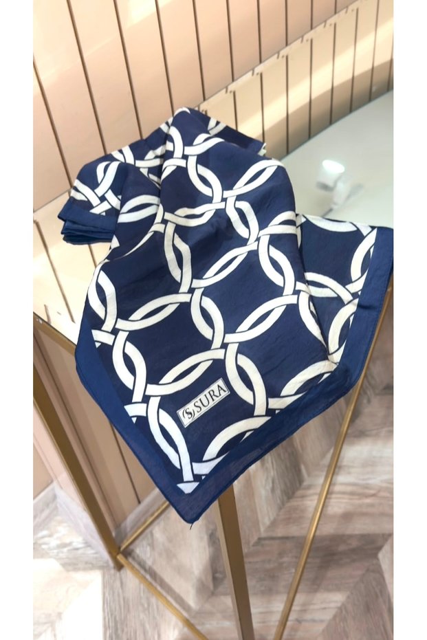 Chain Pattern Shawl