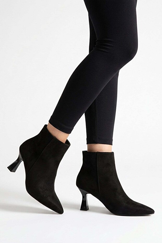 Women's Koss Black Suede 7 cm Heeled Pointed Toe Zippered Boots