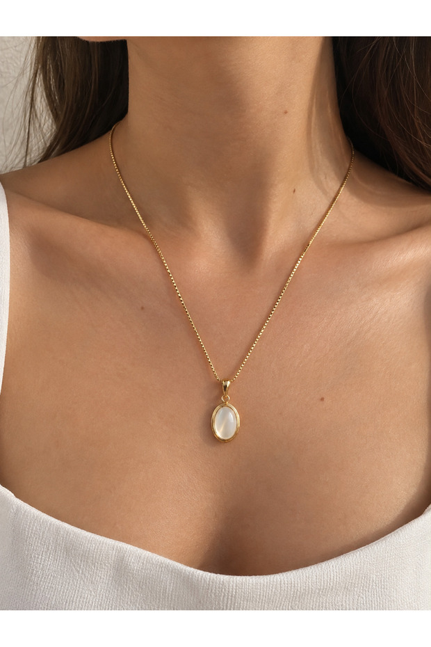 Gold Oval Kolye