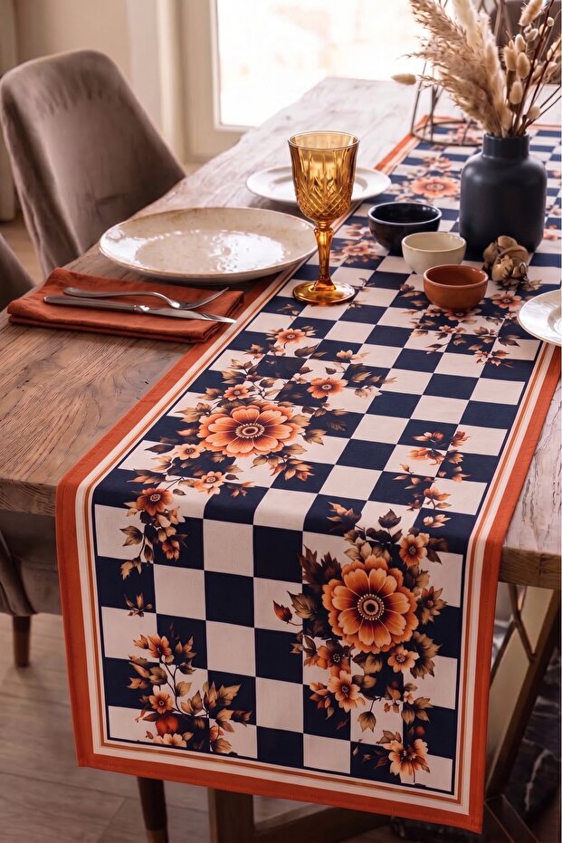 Dama Patterned Decorative Runner - 40X140 cm
