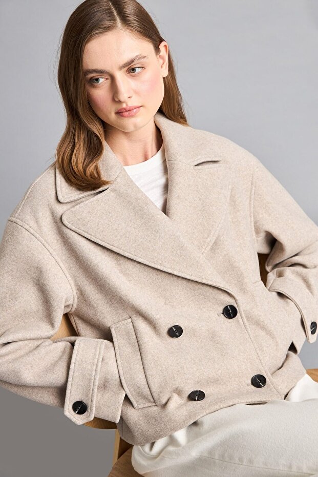 Regular Fit Double-Breasted Short Cashmere Coat H2368Ax26Au