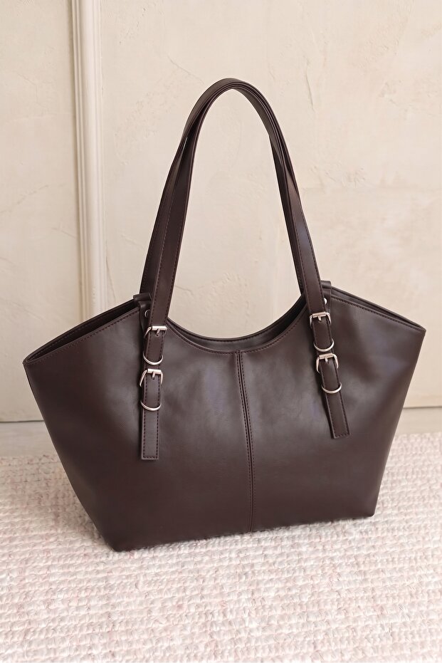 Women's Soft Leather Volume Hand and Shoulder Bag with Buckle, Brown