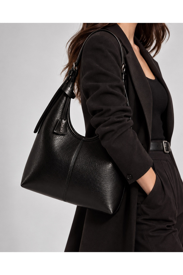 Women's Black Zippered Lined Hand and Shoulder Bag