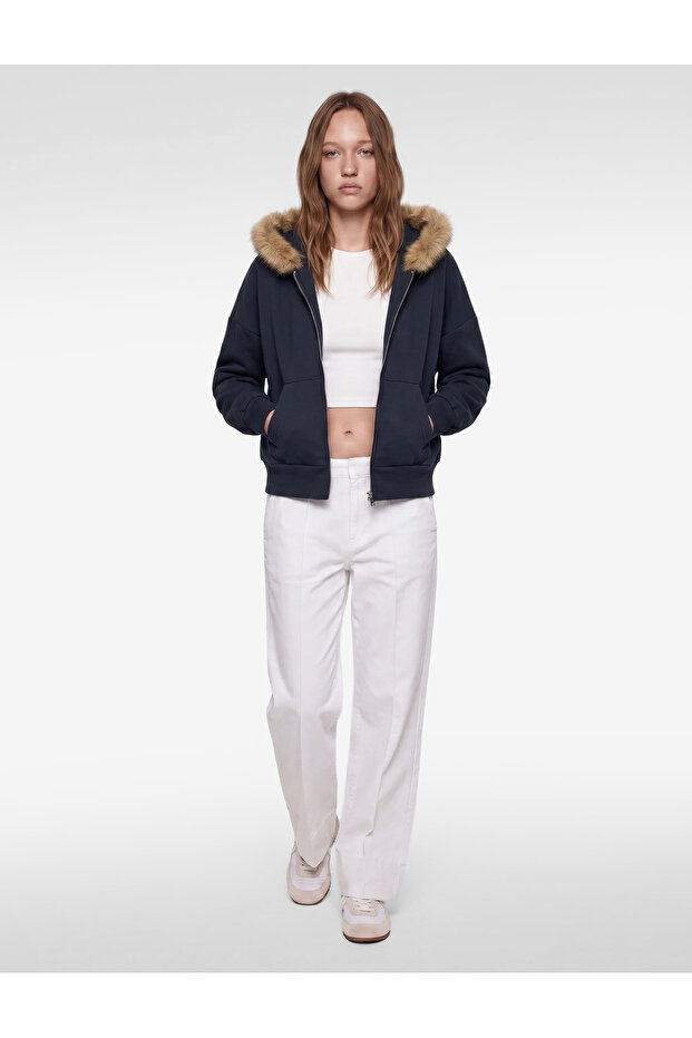Comfortable Fit Long Sleeve Zippered Faux Fur Hooded Sweatshirt with Raised Pockets