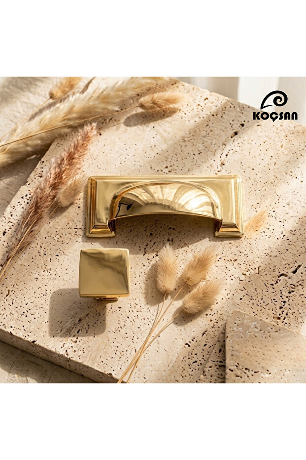 Hisar Gold Button Handle Luxury Country Kitchen Furniture Cabinet Drawer Handle