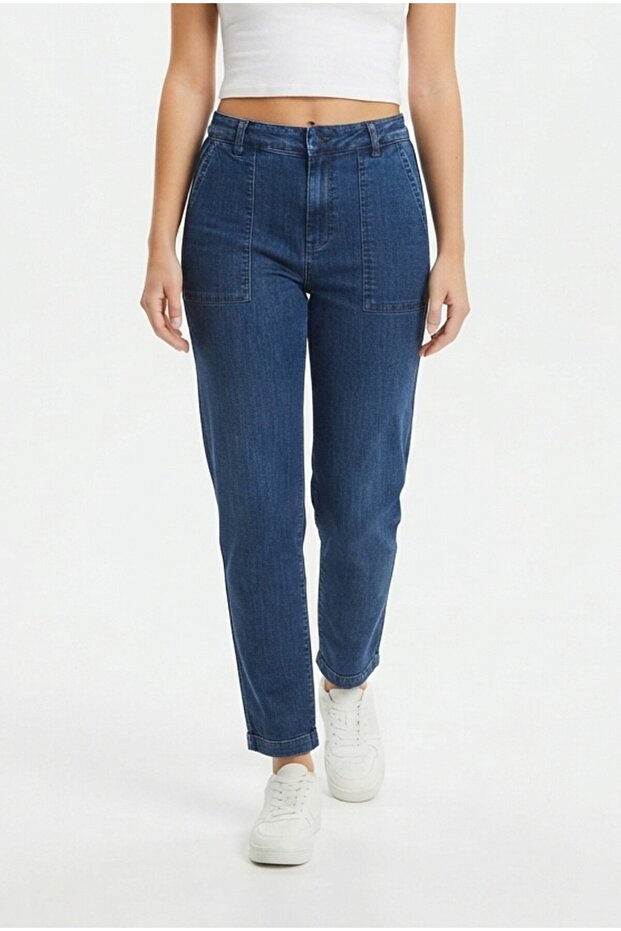 Women's High Waist Pocketed Buttoned Straight Leg Casual Comfortable Jeans