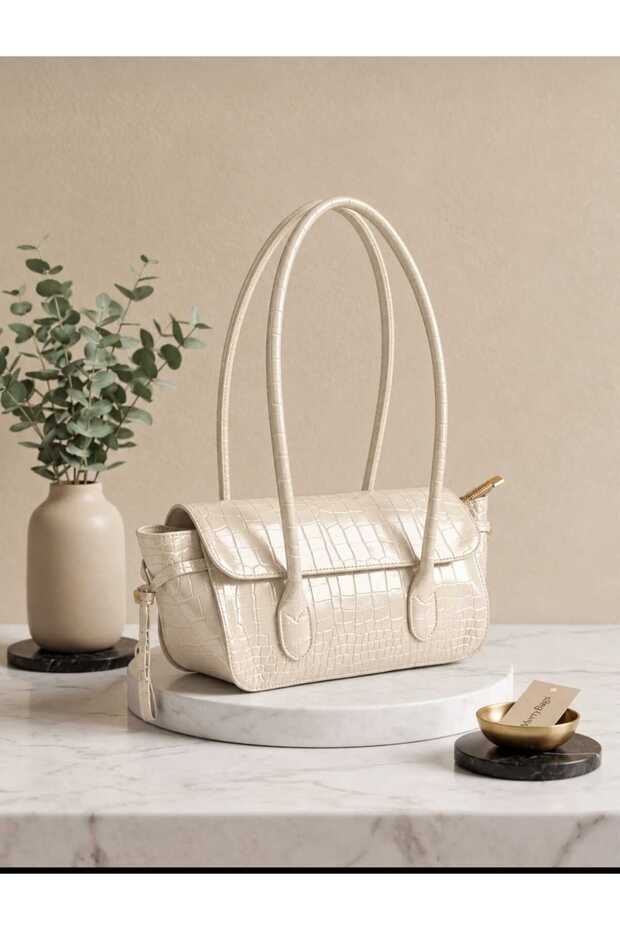 Women's Patterned Hand and Shoulder Bag Stylish Design Daily Use Large Internal Volume