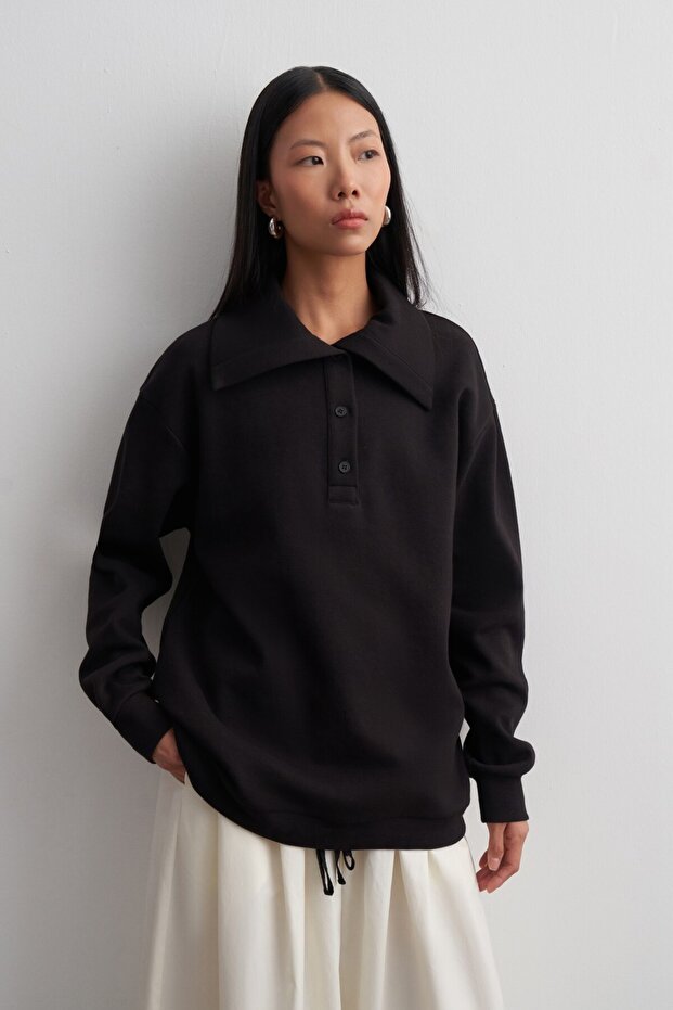 Wide Collar Textured Sweatshirt Black