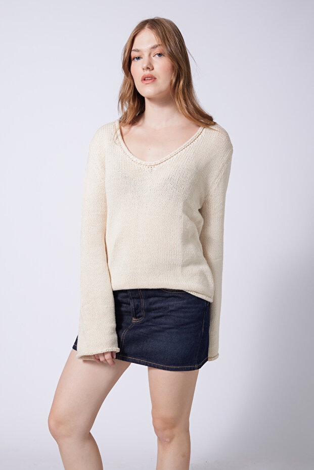 V-Neck Basic Knitwear Sweater Ecru
