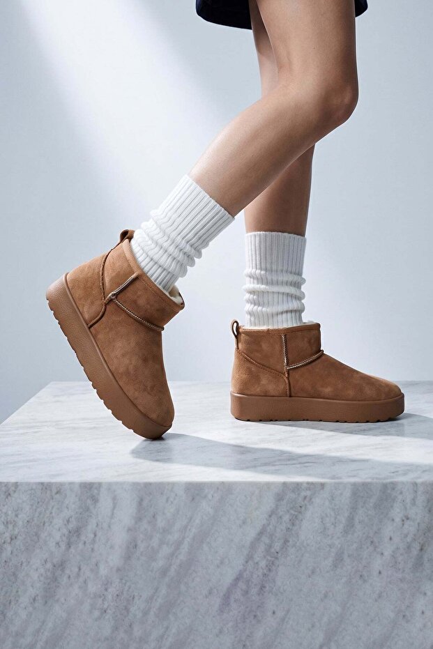 Short Suede Boots with Fur Inside and Thick Sole