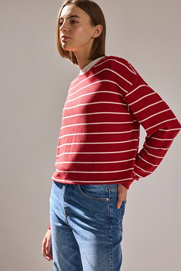 Soft Textured Striped Sweater