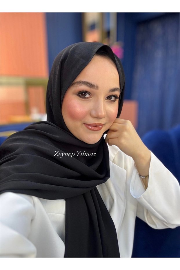 شال كاز أسود