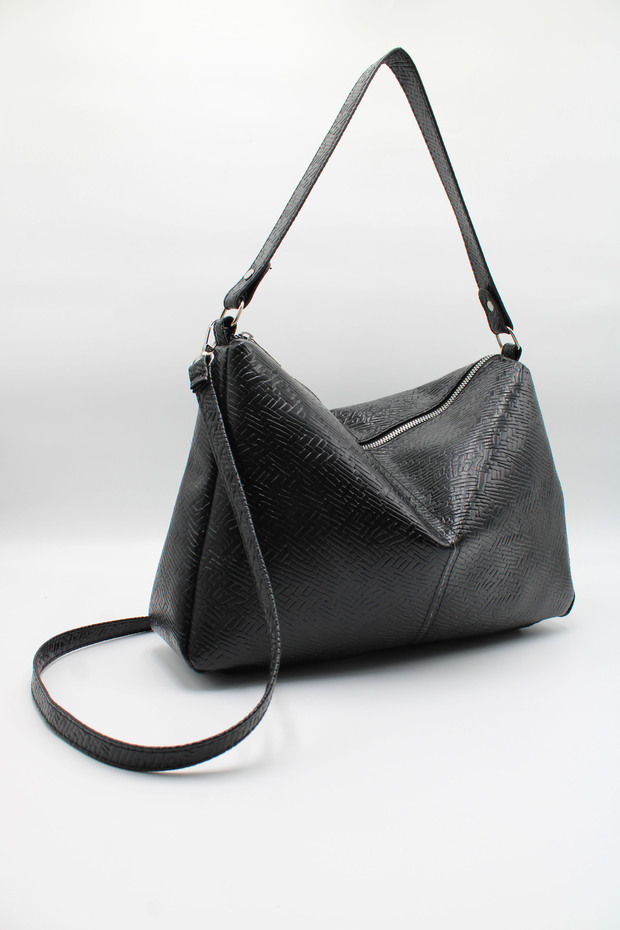 Women's Large Size Casual Lined Zippered Crossbody Hand, Arm and Shoulder Bag