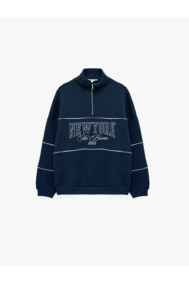 Three-Thread Embossed Printed Half-Zip Oversize Sweatshirt