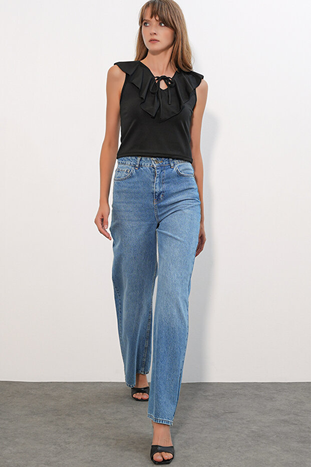 Women's Zero Sleeve Crop Blouse 4003 - Black
