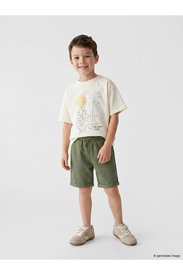 Beige Printed Boys' T-Shirt and Shorts