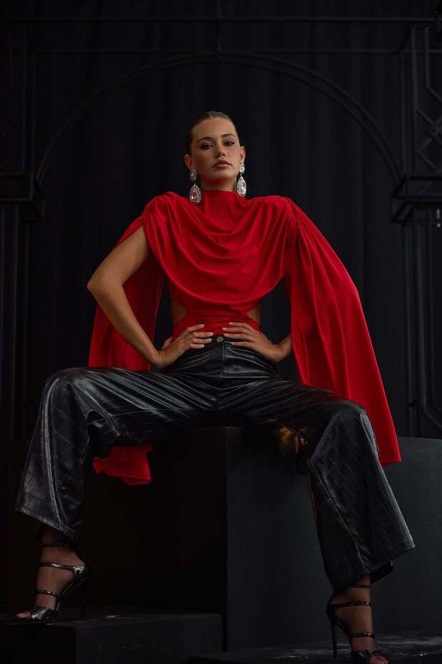 Midnight Queen Bustier Red