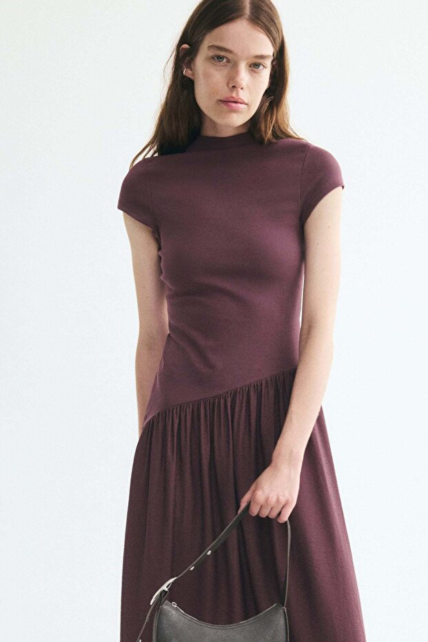 Asymmetric dual-fabric dress