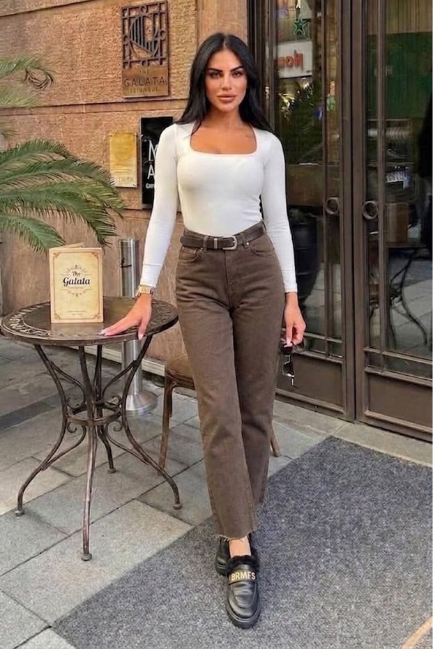 Women's Cropped-Leg Lycra Jean Trousers with Belt - Brown