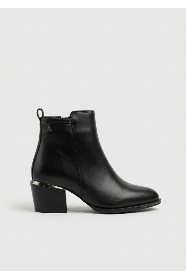 1928160K Genuine Leather 6cm Thick Heel Boots for Women