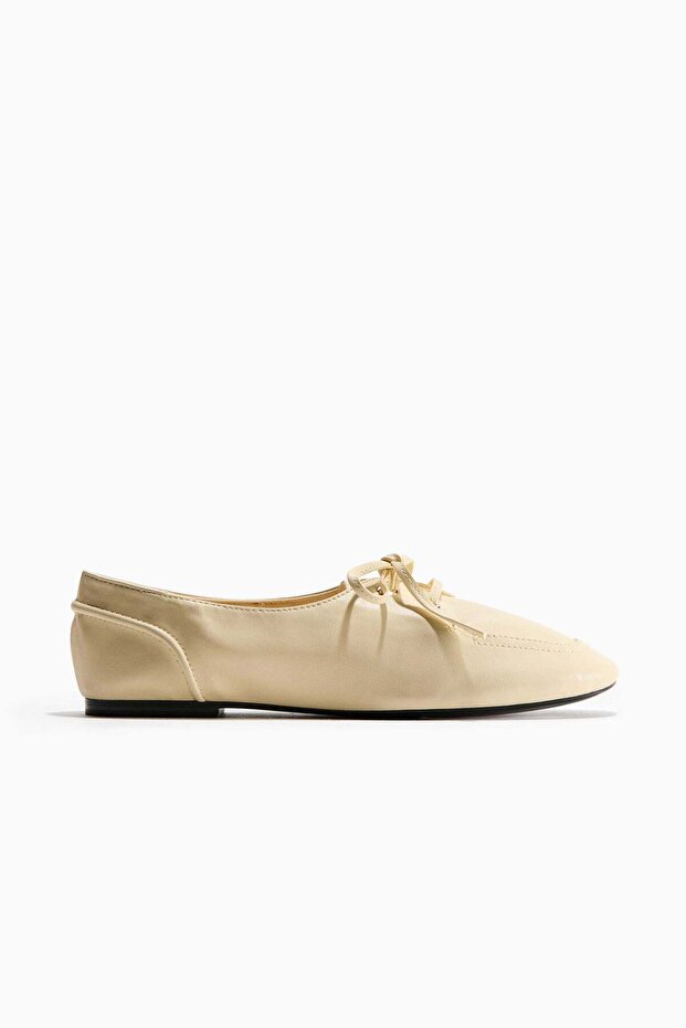 Derby shoes