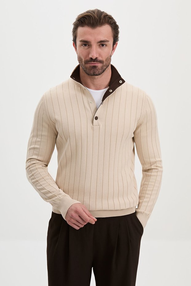 Striped Slim Fit Snap Fastener Stand Collar Long Sleeve Men's Knitwear Sweater Beige - 11618.26K