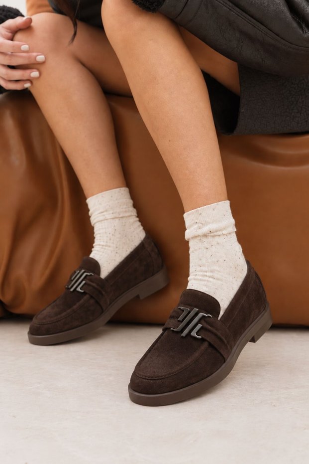 26Bk04-527 Genuine Leather Orthopedic Loafer Shoes for Women with Front Buckle Detail