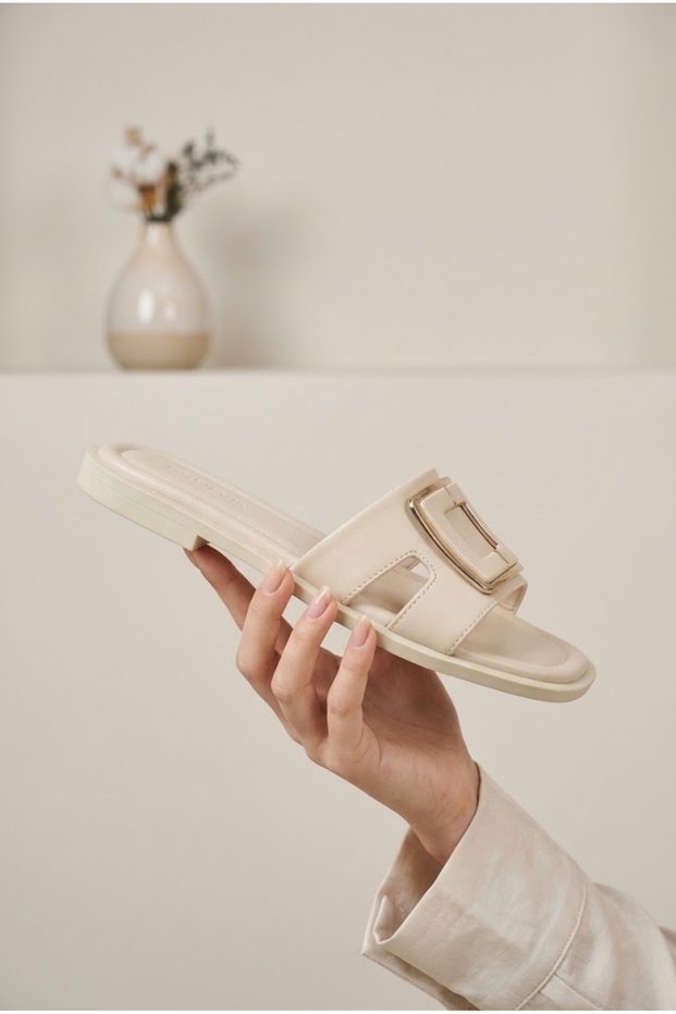 Women's Metal Buckle Flat Slippers, Blunt Toe, Comfortable Sole, Stylish Daily Summer Slippers, Sandals