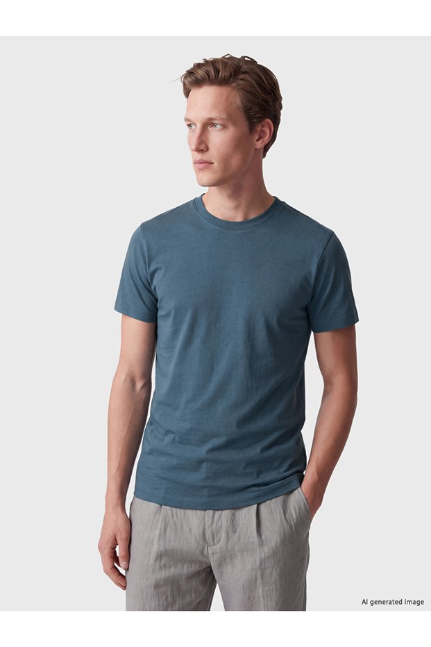 Quality Pieces from Çelebi Store Narrow Fit Thick Fabric T-Shirt /02