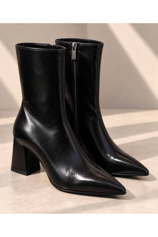 Gny Women's Black Pointed Toe Zippered Thick Heeled Stylish Boots