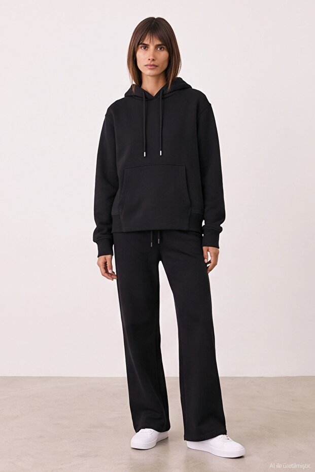 Hooded Detailed Sweatshirt