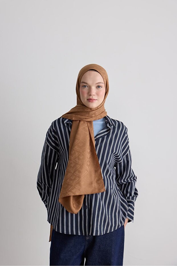 Damask Pattern Silky Jacquard Shawl