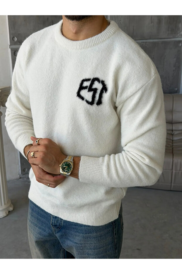 Soft Textured Oversize Knitwear with Est Lettering